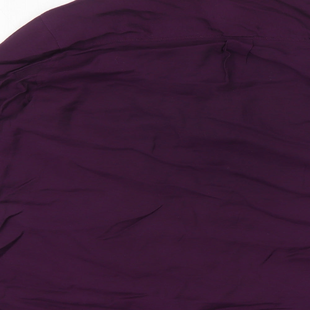 Brand and care label for Roz & Ali women’s purple nylon basic button-up, size L, collared
