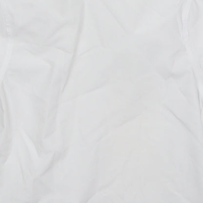 Brand and care label for Tu boys’ white polyester basic button-up, size 5, years collared button