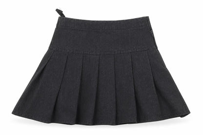Front view of Next girls’ grey polyester pleated skirt, size 3, years regular zip