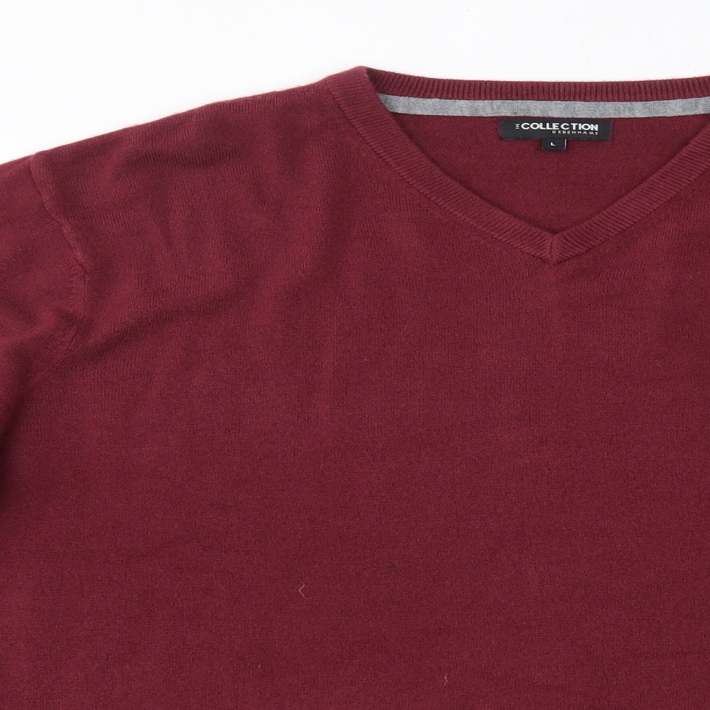 Close-up detail of Debenhams men’s pink v-neck acrylic jumper, size L