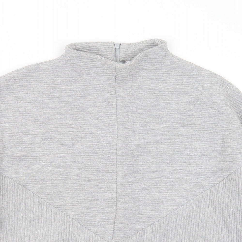 Close-up detail of Souluxe women’s grey striped polyester pullover sweatshirt, size M
