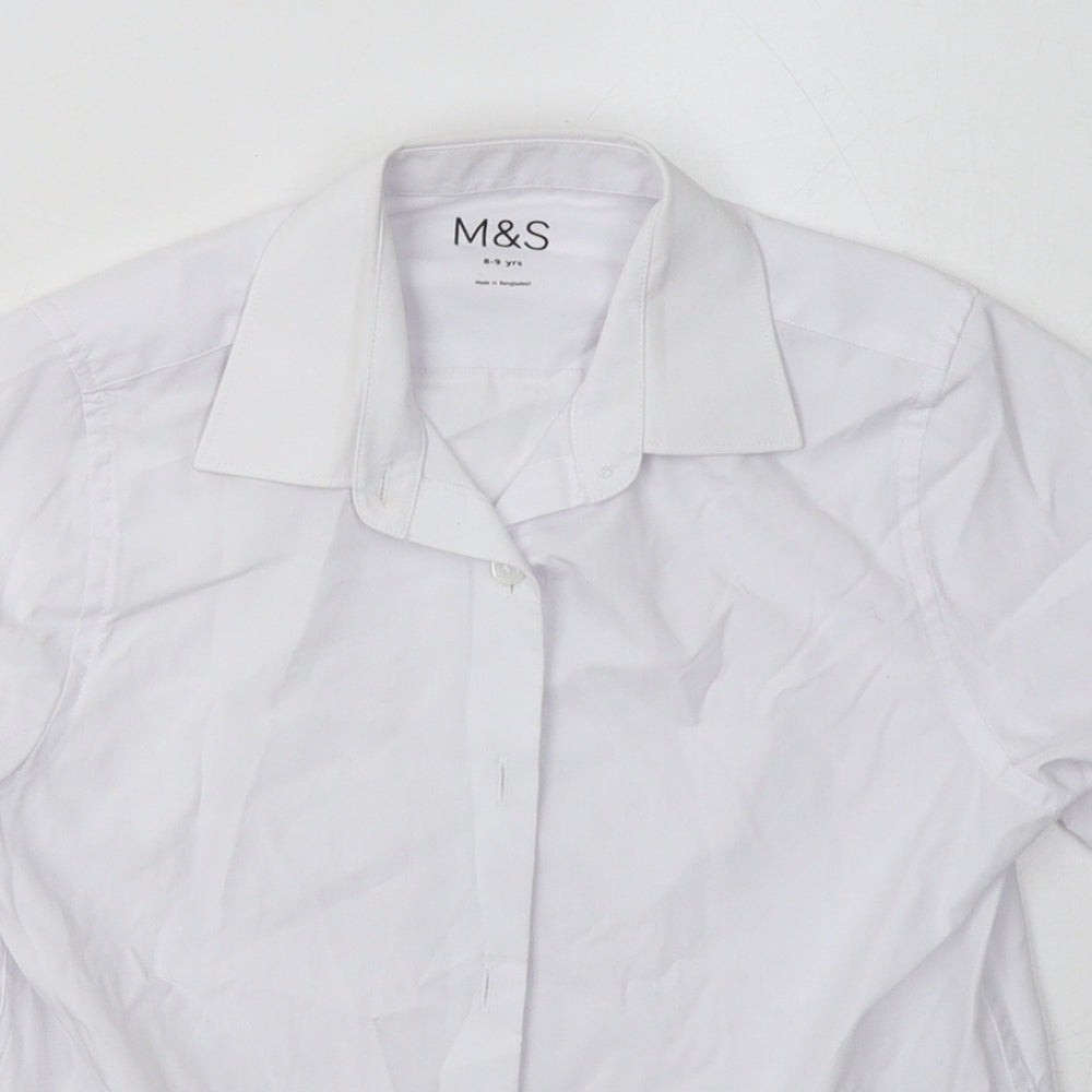 Close-up detail of Marks & Spencer boys’ white polyester basic button-up, size 8-9, years collared button - school wear