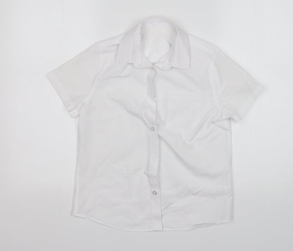 Additional front view of F&F boys’ white polyester basic button-up, size 9-10, years collared
