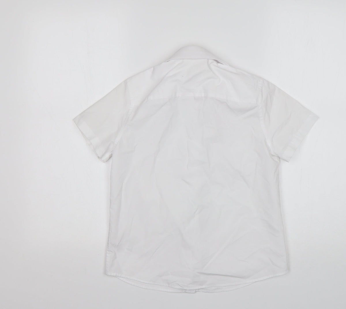 Back view of F&F boys’ white polyester basic button-up, size 9-10, years collared