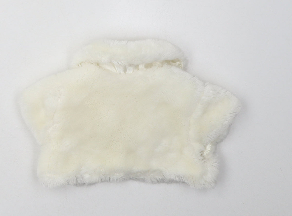 Back view of Cherokee girls’ white basic jacket jacket, size 2-3, years button
