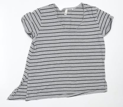 And / Or Womens Grey Striped Polyester Basic T-Shirt Size 14 Round Neck