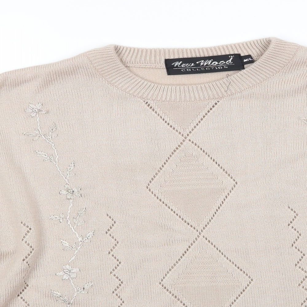 Close-up detail of New Mood women’s brown round neck acrylic jumper, size M