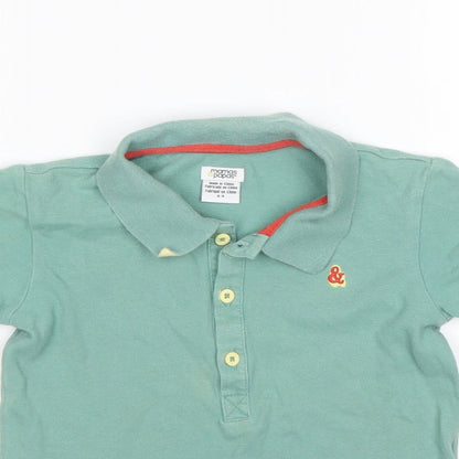 Close-up detail of mamas & papas boys’ green cotton basic polo, size 4-5, years collared