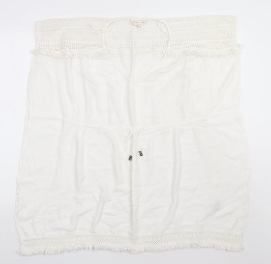 F&F Womens White  Viscose Basic T-Shirt Size XS Crew Neck - cover up