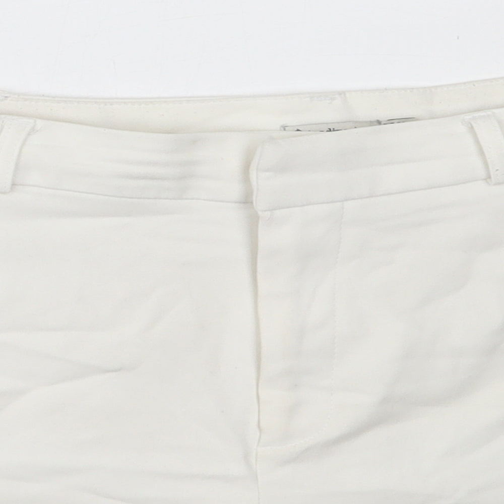 Stradivarius Womens White  Cotton Hot Pants Shorts Size 34  Regular