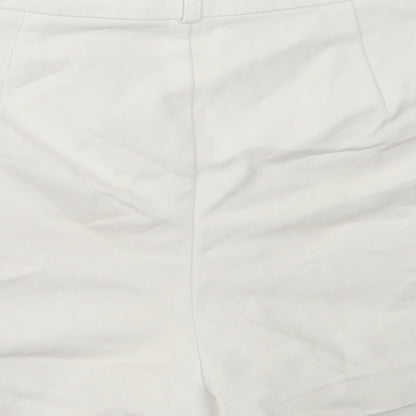 Stradivarius Womens White  Cotton Hot Pants Shorts Size 34  Regular