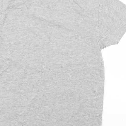 Brand and care label for Primark boys’ grey cotton basic t-shirt, size S, round neck pullover