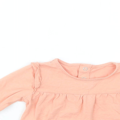 Close-up detail of Tu Baby Pink Cotton Basic Blouse, size 9-12, Months Crew Neck Snap