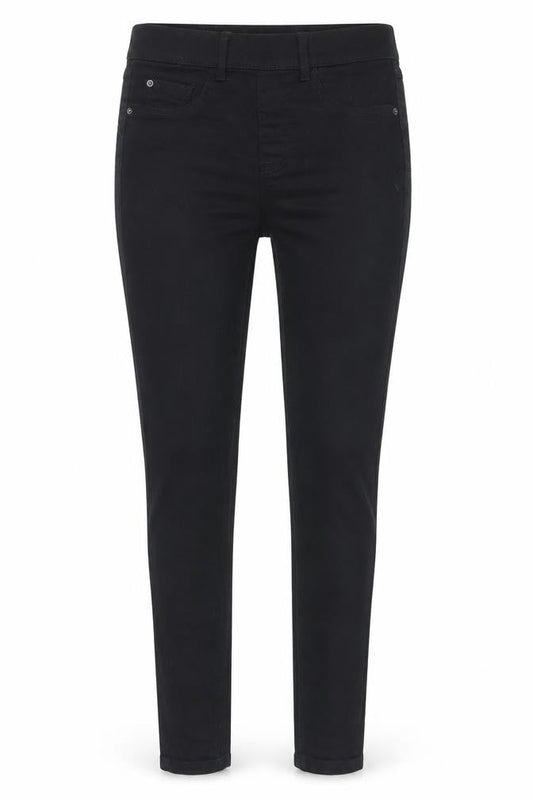 Front view of New Look women’s black cotton jegging jeans, size UK 10, 26.5-inch leg regular