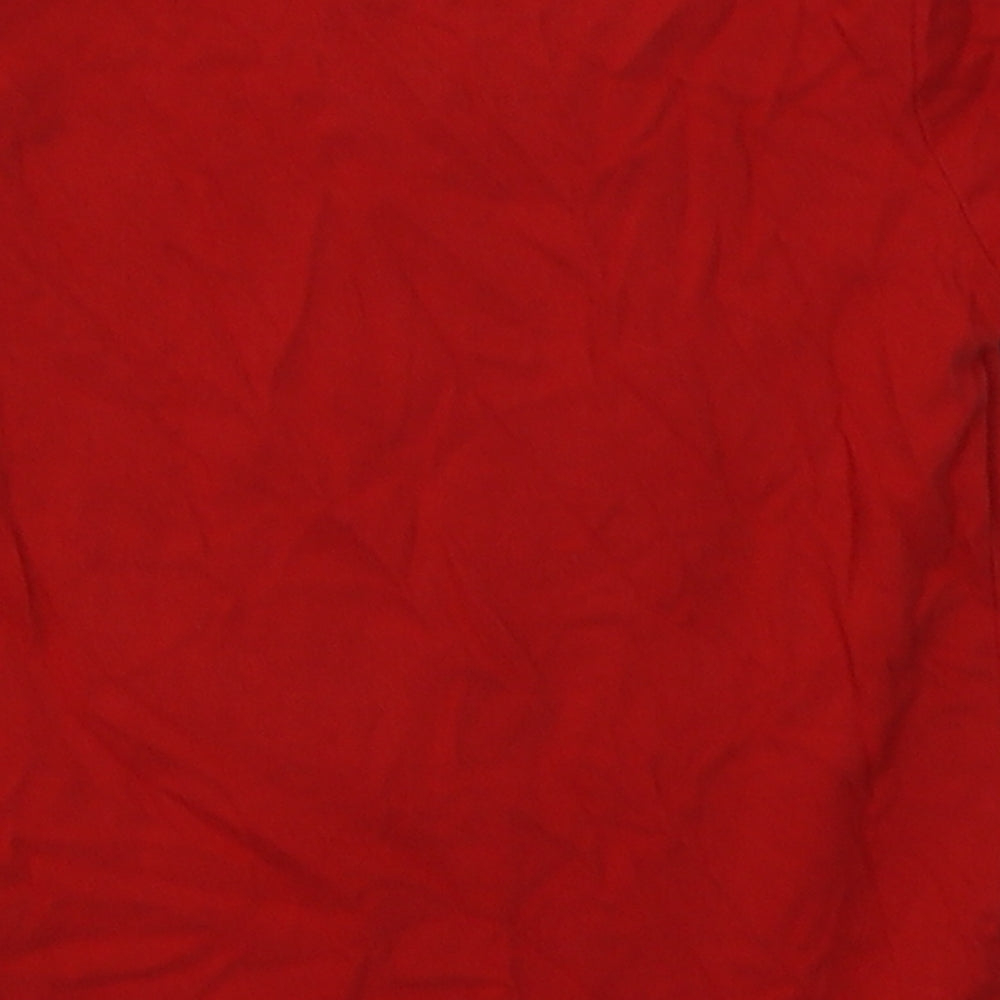 Brand and care label for Primark boys’ red cotton basic t-shirt, size 12-18, months crew neck pullover - ok