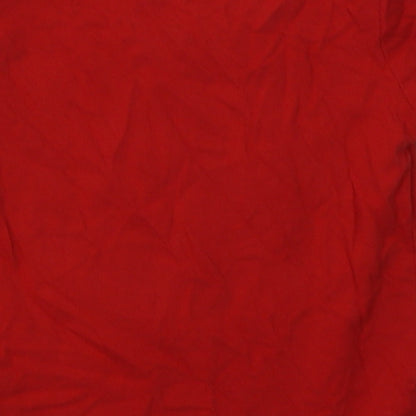 Brand and care label for Primark boys’ red cotton basic t-shirt, size 12-18, months crew neck pullover - ok
