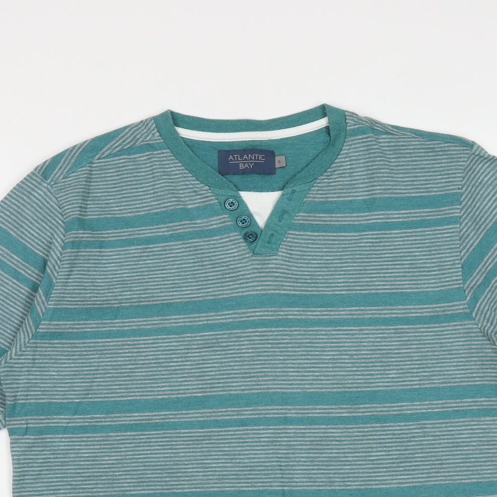Atlantic Bay Mens Green Striped Cotton  T-Shirt Size S Round Neck