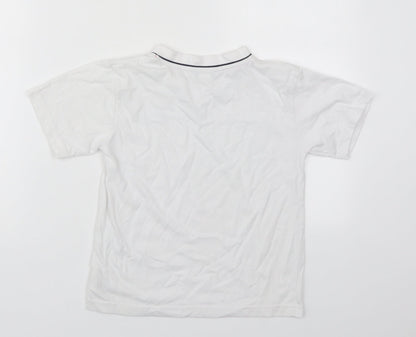 Back view of Umbro boys’ white polyester basic t-shirt, size 5-6, years v-neck pullover