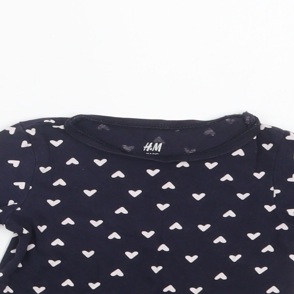 H&M Girls Blue Geometric Cotton Basic Polo Size 2 Years Crew Neck  - Heart Print