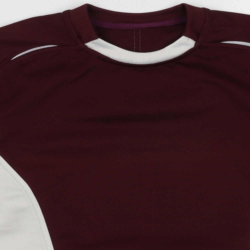 Close-up detail of Aptus men’s purple polyester pullover sweatshirt, size S