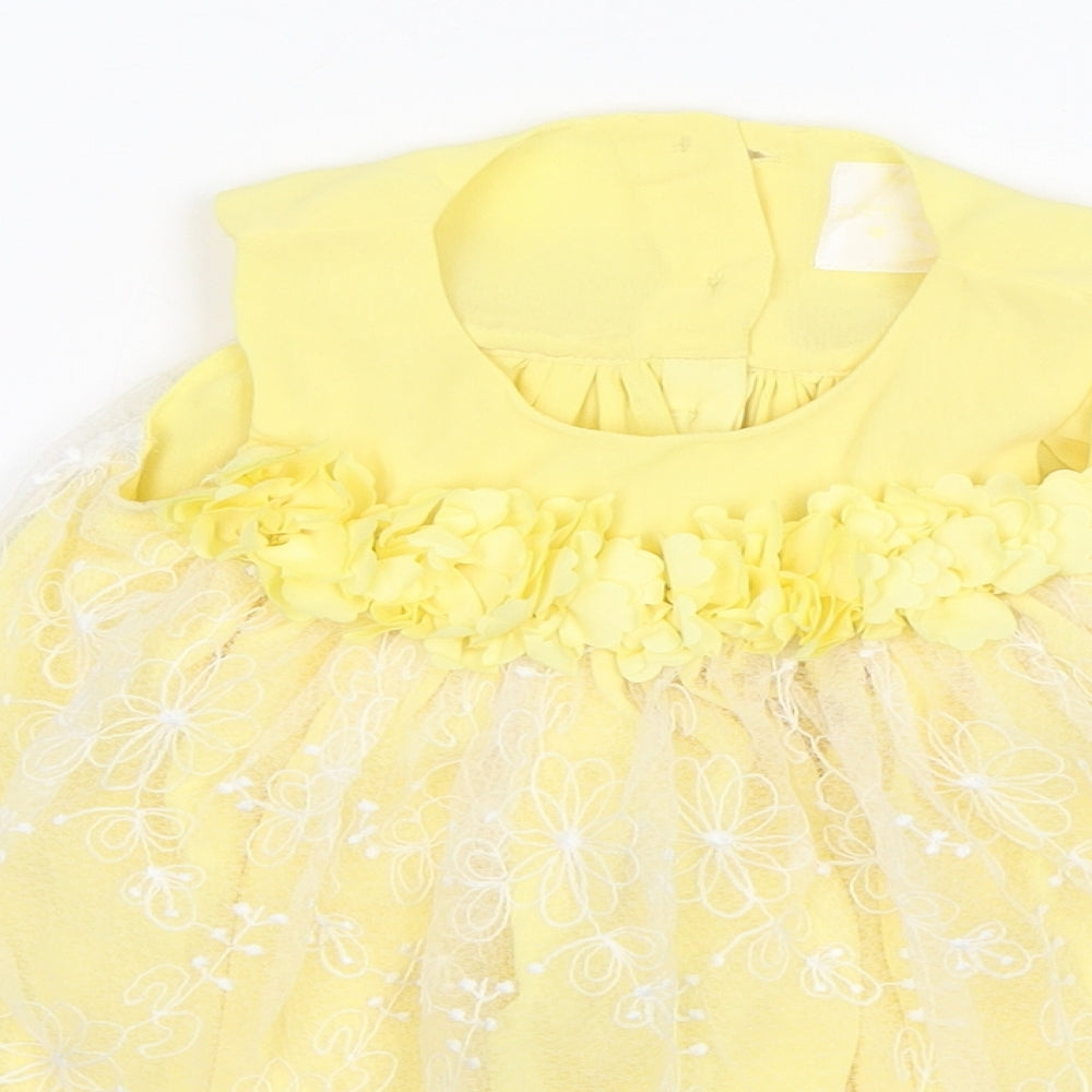 F&F Girls Yellow  Polyester A-Line  Size 12-18 Months  Round Neck