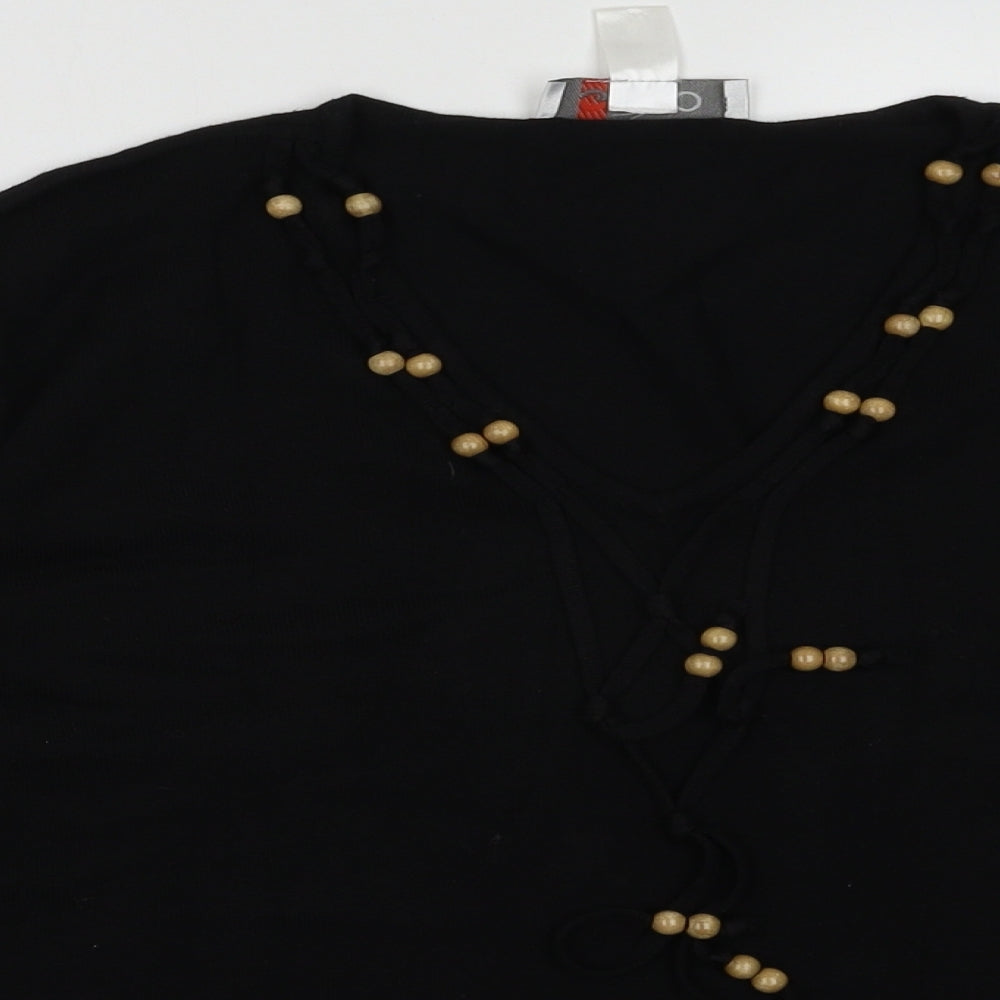 Close-up detail of Gelco women’s black viscose pullover sweatshirt, size UK 16, pullover
