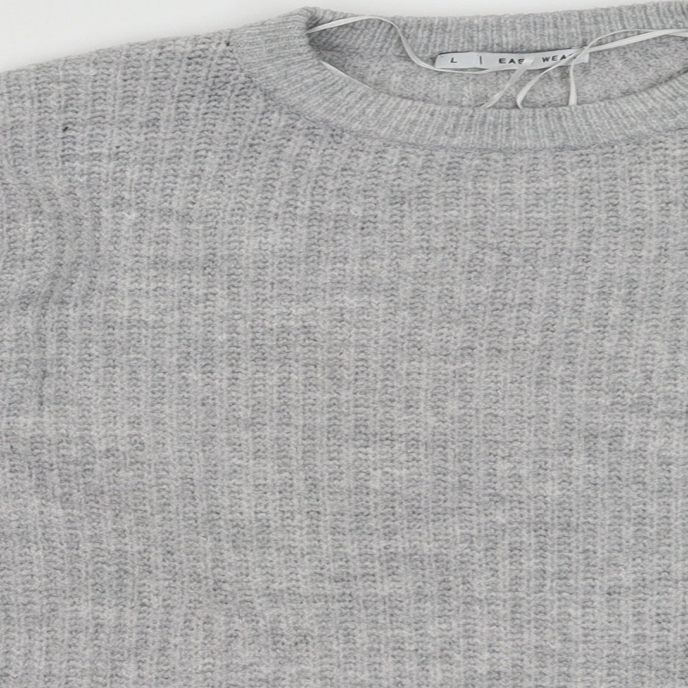Close-up detail of Easy Care women’s grey acrylic sweatshirt, size L, pullover