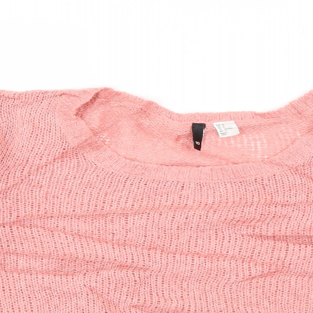 Close-up detail of Divided women’s pink scoop neck acrylic jumper, size UK 10
