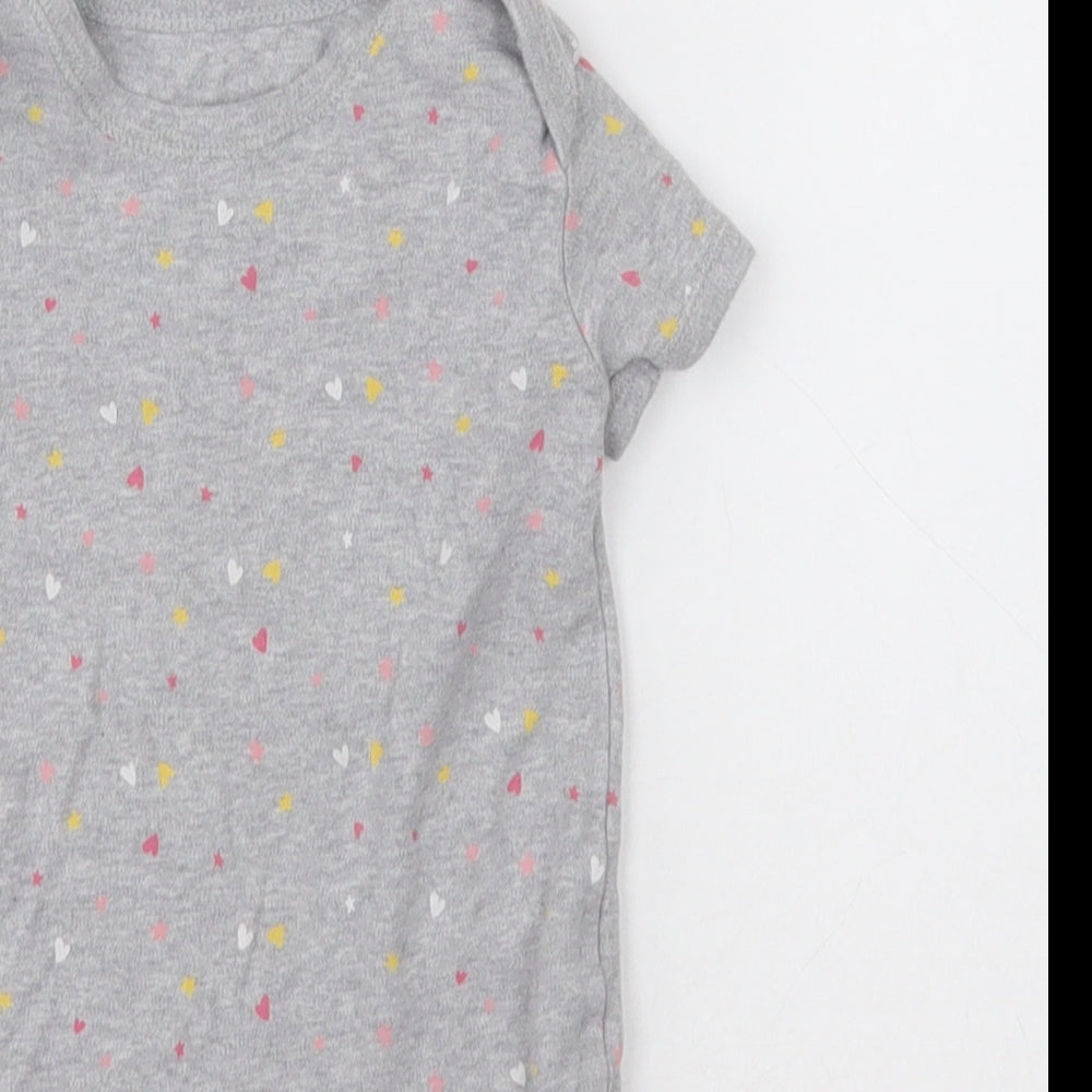 Matalan Girls Grey Polka Dot Cotton Babygrow One-Piece Size 18-24 Months  Button - Heart pattern