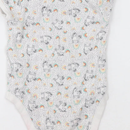 Primark Baby White Geometric Cotton Babygrow One-Piece Size 12-18 Months  Button - unicorn and rainbows
