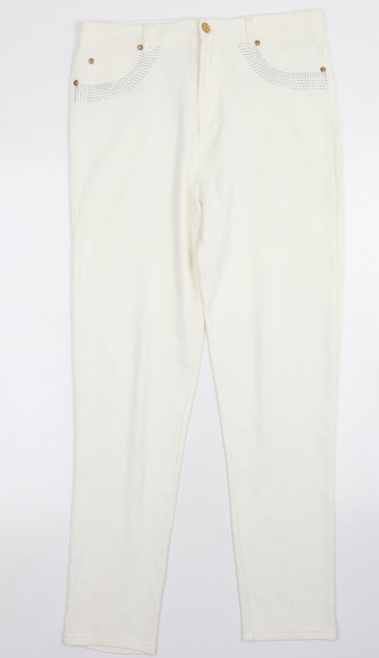 Front view of Al Paradise women’s white viscose jegging jeans, size M, 27-inch leg regular button
