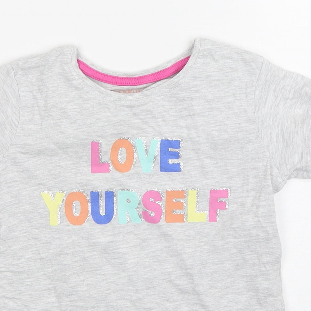 Primark Girls Grey  Cotton Basic T-Shirt Size 5-6 Years Round Neck