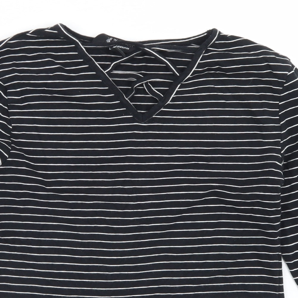 915 Generation Girls Black Striped Cotton Cropped T-Shirt Size 12-13 Years V-Neck
