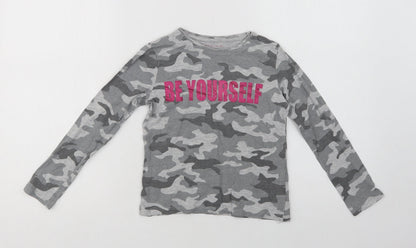 Primark Girls Grey Camouflage Cotton Basic T-Shirt Size 7-8 Years Crew Neck  - Be Yourself