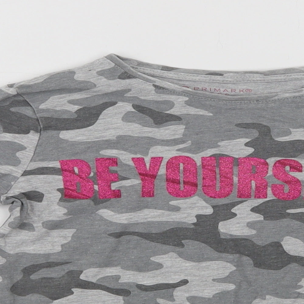 Primark Girls Grey Camouflage Cotton Basic T-Shirt Size 7-8 Years Crew Neck  - Be Yourself