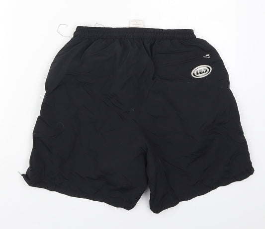 Additional front view of Louis Garneau women’s black nylon athletic shorts, size M, 7-inch leg regular drawstring