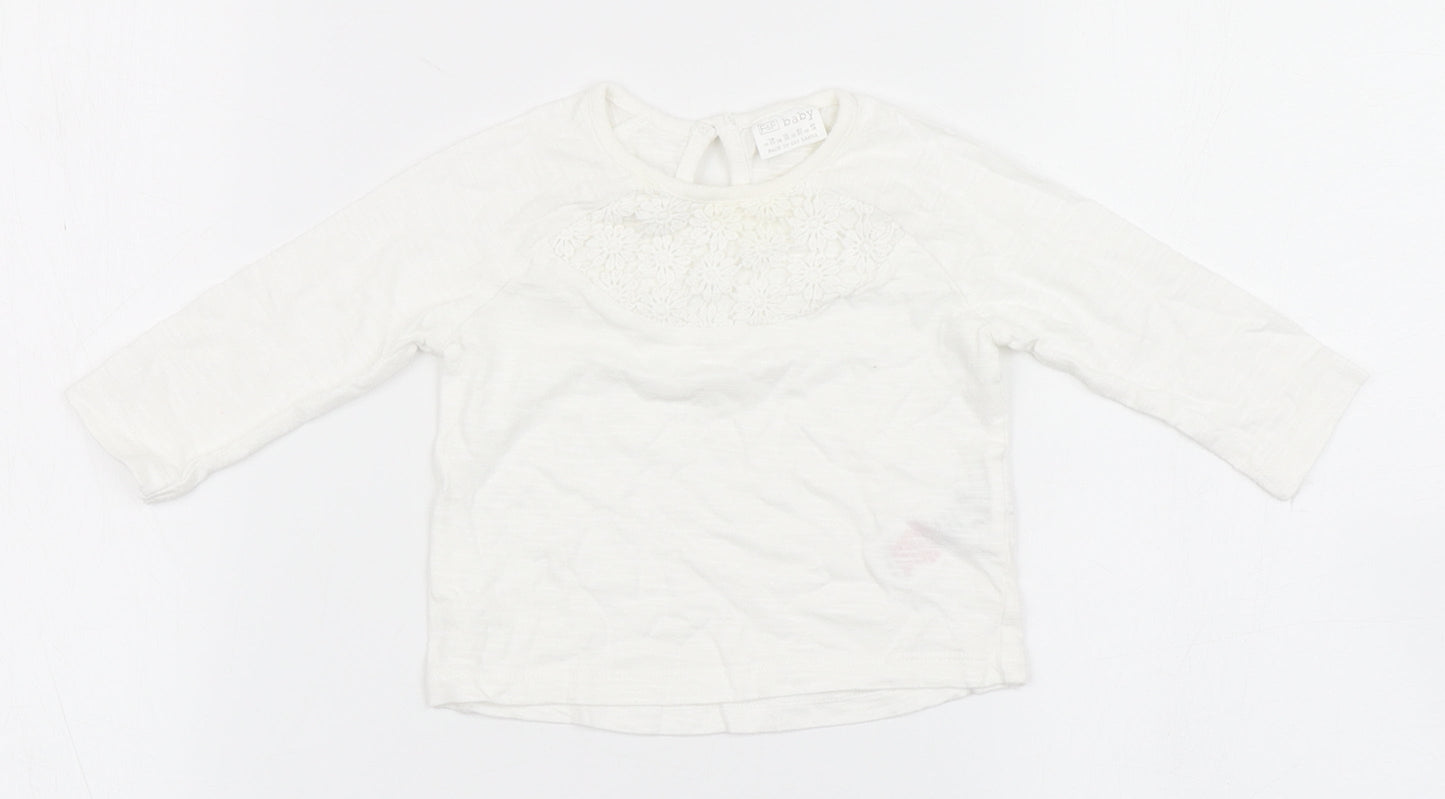 F&F Girls Ivory  100% Cotton Basic T-Shirt Size 0-3 Months Round Neck Button