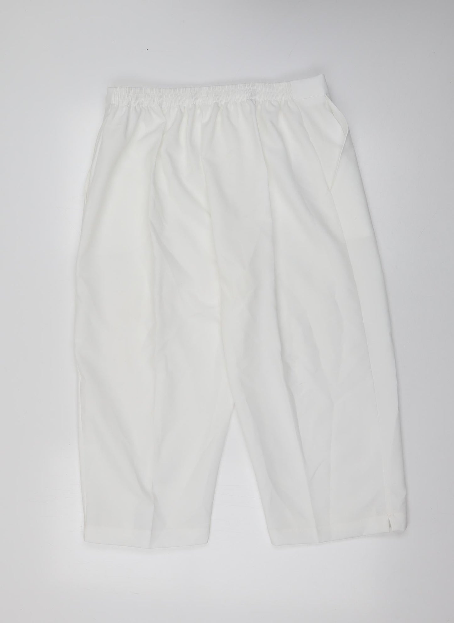 Womens UK Size 20 Preworn Regular Fit  White Trousers