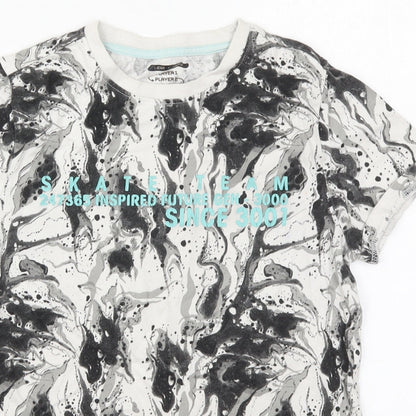 F&F Boys Grey  Cotton Basic T-Shirt Size 9-10 Years Crew Neck Pullover - Skate Team Marble Effect
