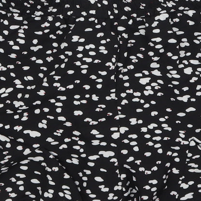 SheIn Womens Black Geometric Polyester Mom Shorts Size M L3 in Regular Drawstring