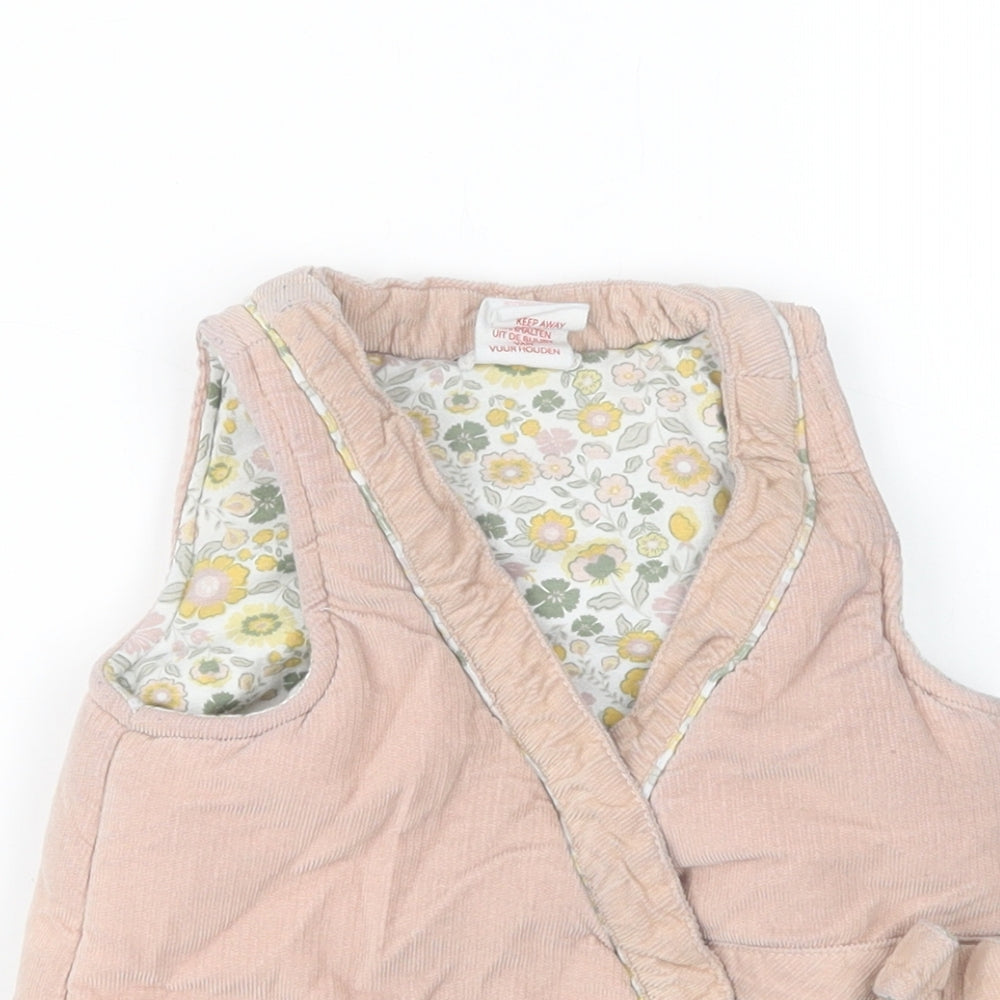 Shabby Chic Girls Pink   Gilet Waistcoat Size 4 Years  Snap