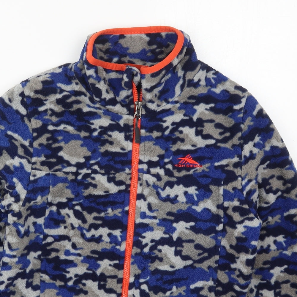 Close-up detail of High Sierra boys’ blue camouflage jacket, size L, zip