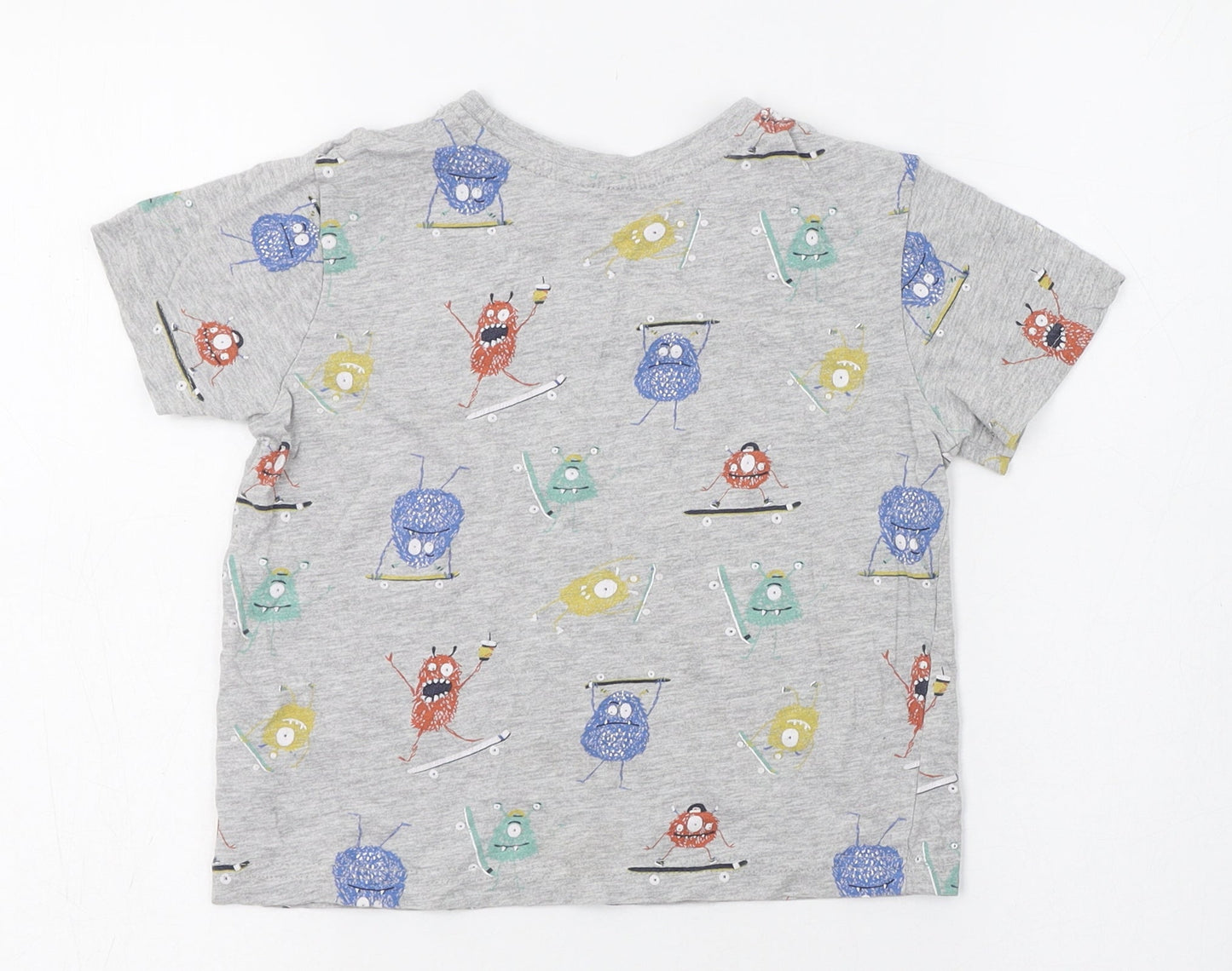 Primark Boys Grey  Cotton Basic T-Shirt Size 4-5 Years Round Neck Pullover