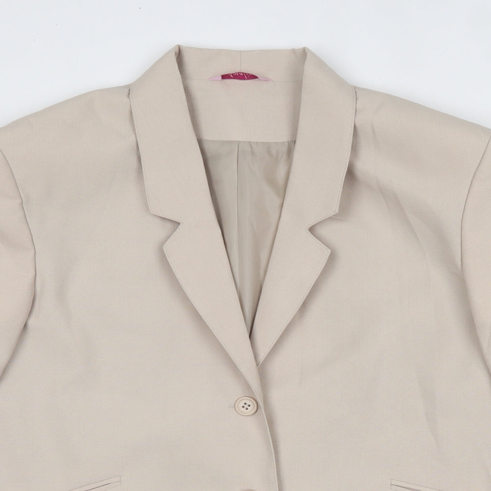 Close-up detail of Amalina women’s beige 100% polyester jacket suit jacket, size UK 16
