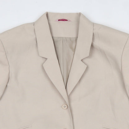 Close-up detail of Amalina women’s beige 100% polyester jacket suit jacket, size UK 16