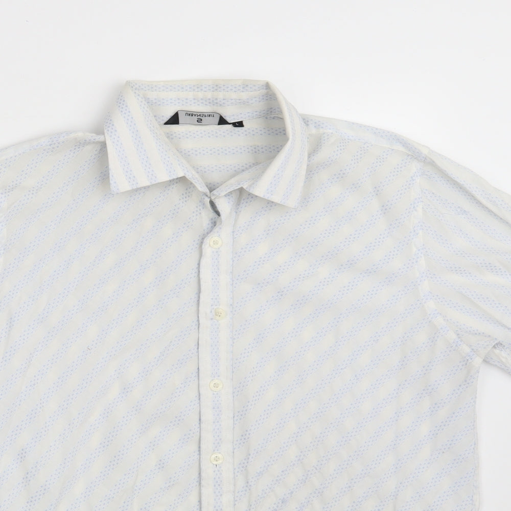 UrbanSpirit Mens White Striped Polyester  Button-Up Size L Collared Button