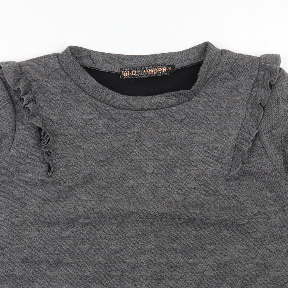 Close-up detail of QED London women’s grey polyester pullover sweatshirt, size M, pullover