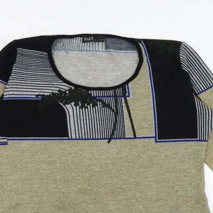 Close-up detail of Text women’s green colourblock polyester jumper dress, size M, round neck pullover