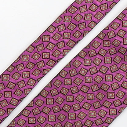 Close-up detail of Van Laack men’s multicoloured geometric silk pointed tie one size