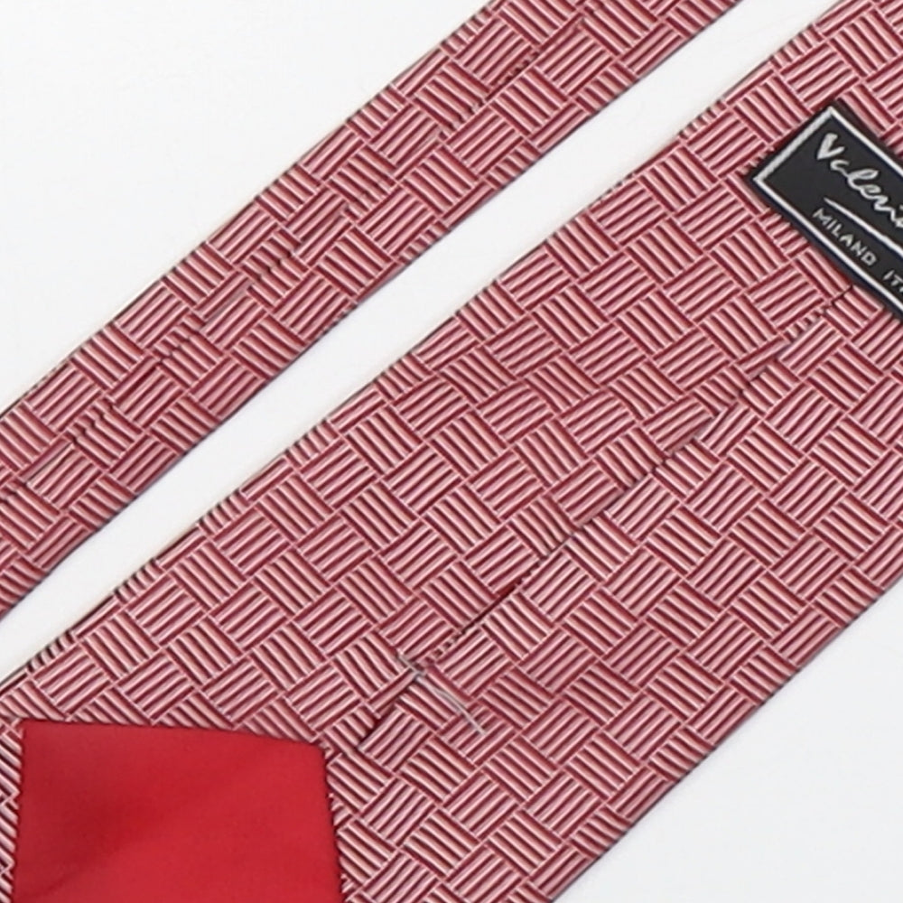 Brand and care label for Valeria Boldi men’s red geometric polyester pointed tie one size